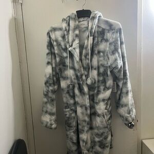 MeMoi Plush Hooded Robes